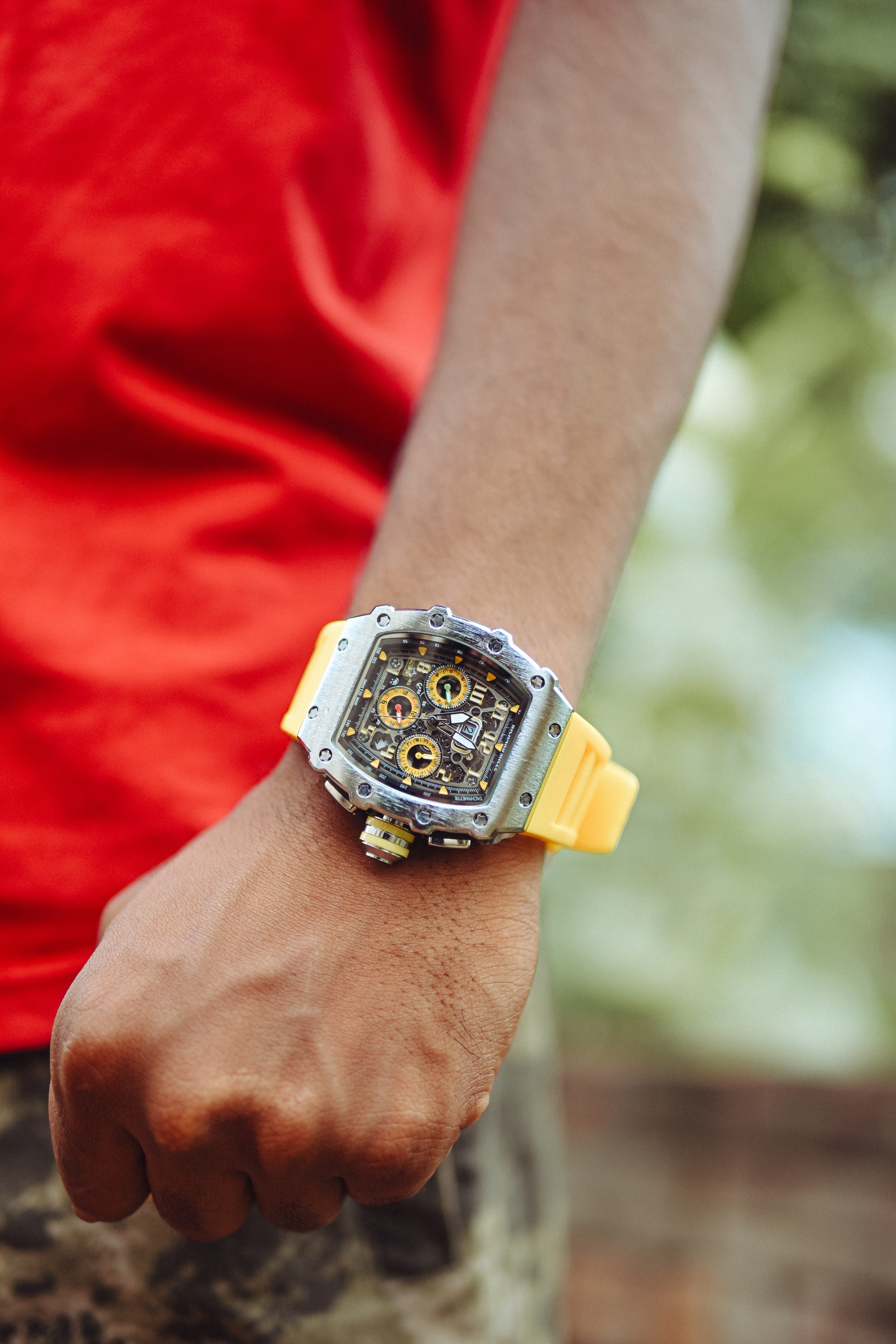 Macro Watch Details Shoot